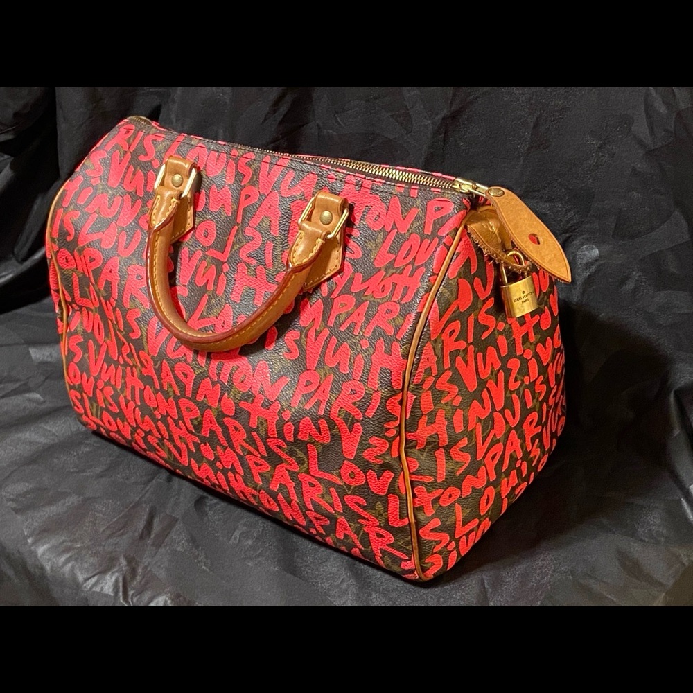Auth Louis Vuitton Fuscia Graffiti Monogram Speedy